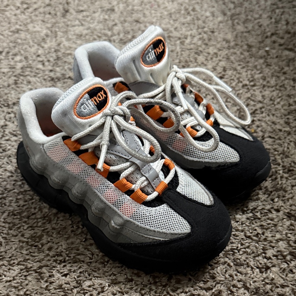 Nike Air max 95 Kids Sneakers - Black, White, and Orange